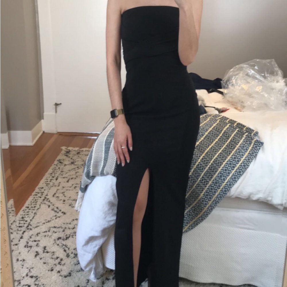 Black strapless Lulus evening dress - Picture 4 of 5